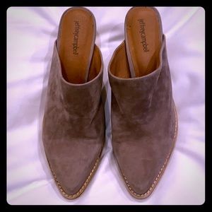 Tan suede half bootie shoes